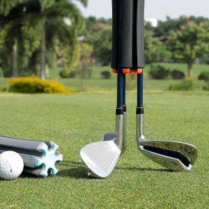 Portable Vertical Golf Club Holder Carrier